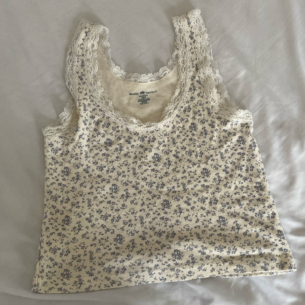 brandy melville flowery lacey tank top